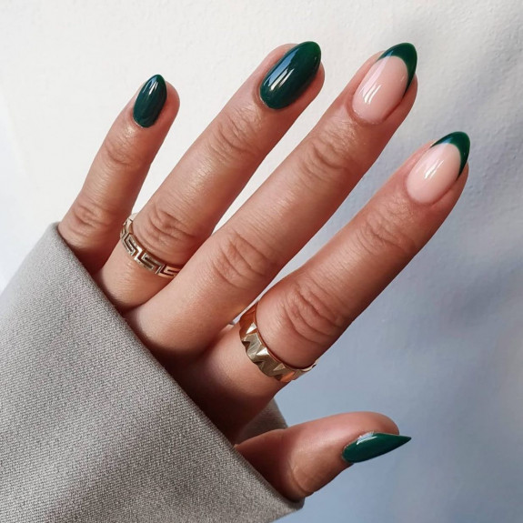 30 Stylish Fall Nail designs — Emerald Green French Nails