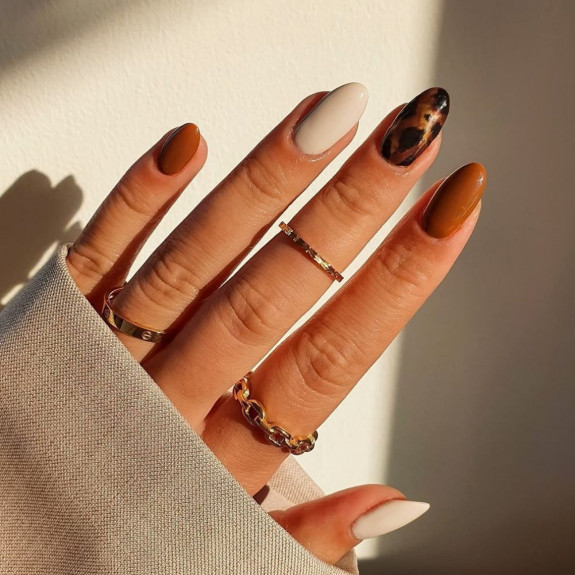 30 Stylish Fall Nail designs — Brown, Neutral and Tortoiseshell Nails