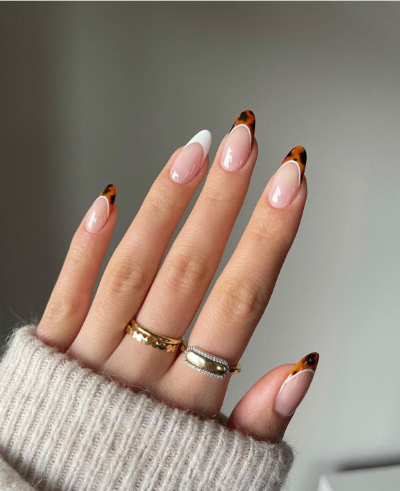 30 Stylish Fall Nail designs — Brown Tortoiseshell + White Tip Nails