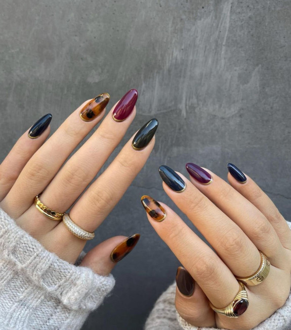 40 Trendy Fall Nails in 2022 — Berry Tone + Tortoiseshell Nails