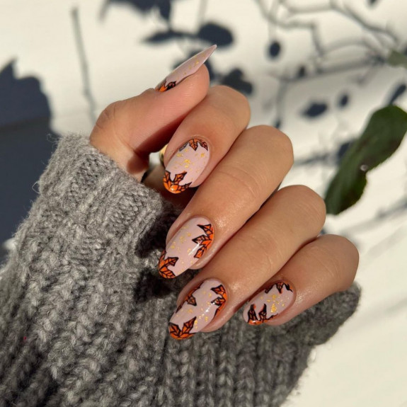 30 Stylish Fall Nail designs — Fall Leave Nails