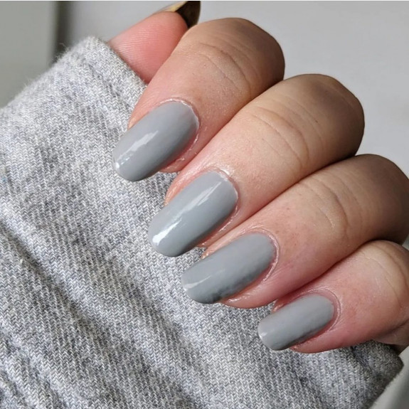 35 Gray Nail Designs For 2022 — Simple Gray Nails