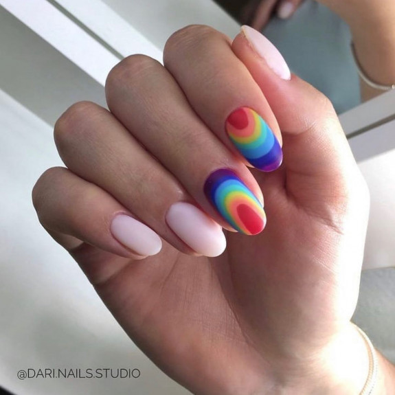 psychedelic nail art, mushroom nails, 70s nail art design, 1960s nail trends, hippie nails, swirl nails, 70s-inspired nails, summer nails, summer nails 2022, drippy nails, hippie nails 2022, swirl nail designs, 1960 nail trends, trippy nails