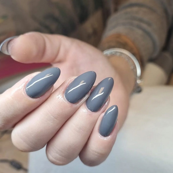 35 Gray Nail Designs For 2022 — Medium Gray Nails