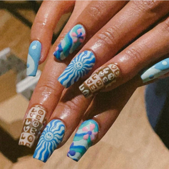 30 Psychedelic Nail Designs — 70s-Inspired Nails