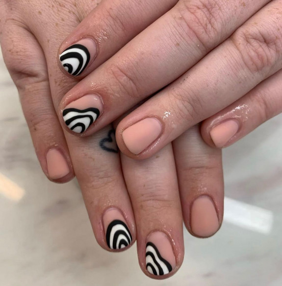 Psychedelic Nail Designs Black And White Wavy Tip Nude Matte Nails