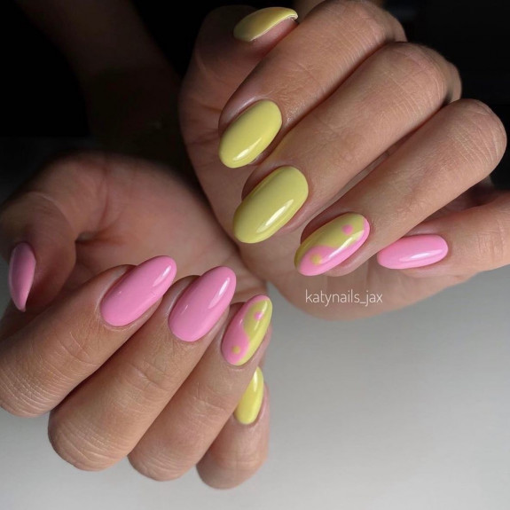 35 Yin Yang Nail Designs — Pink and Yellow Yin Yang Nails