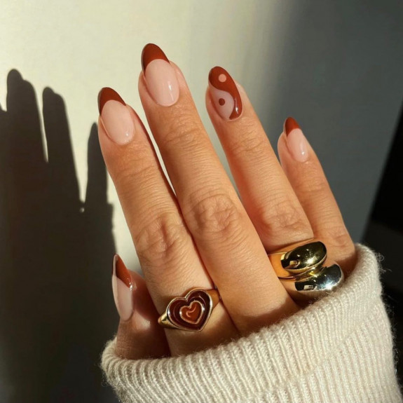 35 Yin Yang Nail Designs — Earthy Brown + Yin Yang Nails