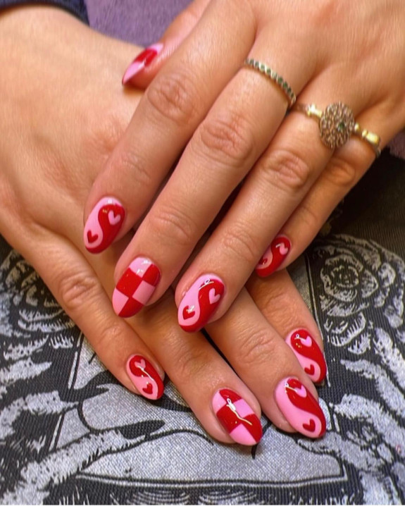 35 Yin Yang Nail Designs — Pink and Red Checker & Yin Yang Nails