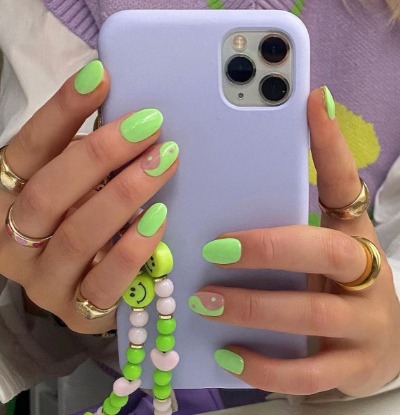 shades of green nail color ideas. lime green nail ideas, lime green nails, lime green nail color, lime green nail designs, lime green nails 2022, green nails, summer nails, green nails acrylic, lime green nails short, lime green french tip nails, swirl green nails