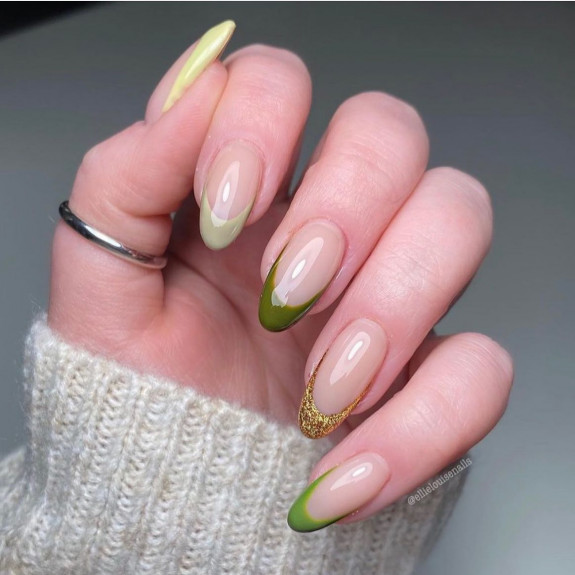 earthy fall nails for 2022, fall nails, swirl nails, earthy fall nails, nail art designs, september nails, fall nails designs, autumn nail designs, autumn nails 2022, nail trends 2022, brown autumn nails 2022, fall nails 2022, fall nails 2022 acrylic, fall nails 2022 colors