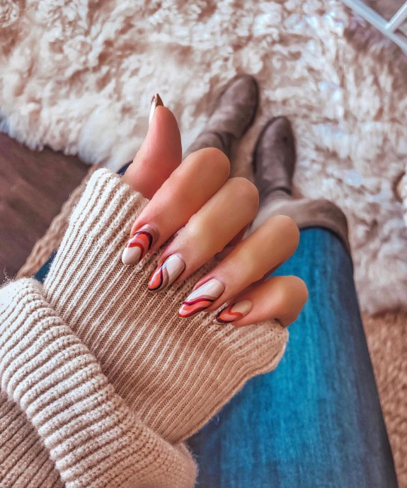 45 Earthy Autumn Nail Ideas — Earthy Swirl Almond Nails