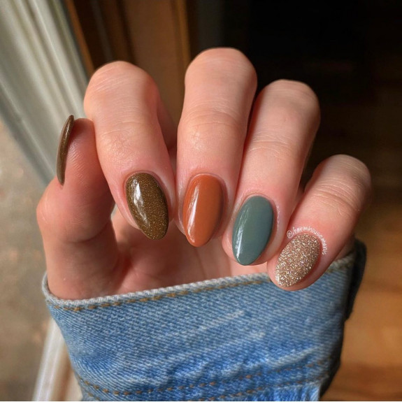 45 Earthy Autumn Nail Ideas — Skittle Fall Nails