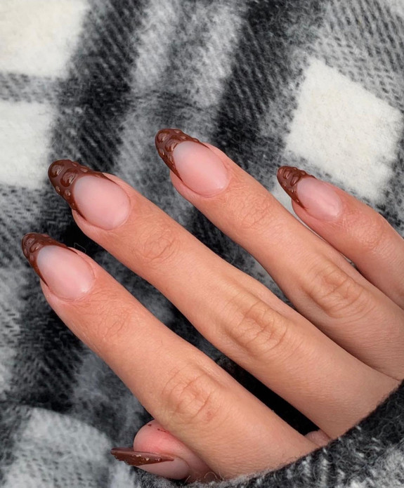 45 Earthy Autumn Nail Ideas — Brown Croc Print French Nails