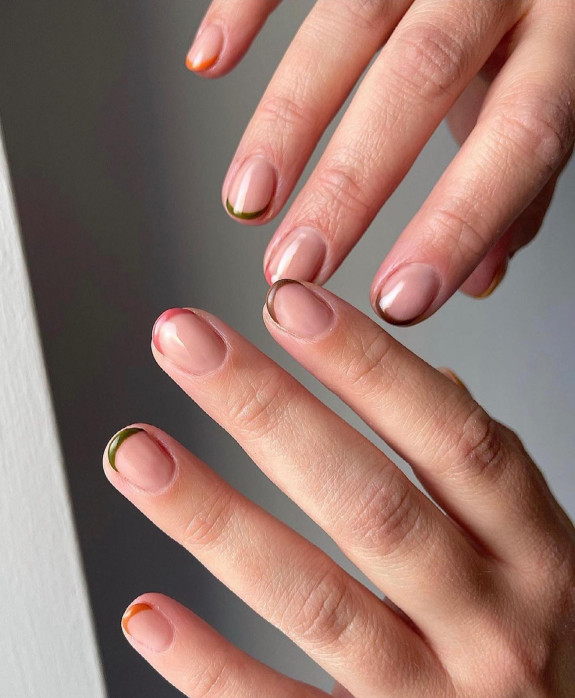 earthy fall nails for 2022, fall nails, swirl nails, earthy fall nails, nail art designs, september nails, fall nails designs, autumn nail designs, autumn nails 2022, nail trends 2022, brown autumn nails 2022, fall nails 2022, fall nails 2022 acrylic, fall nails 2022 colors