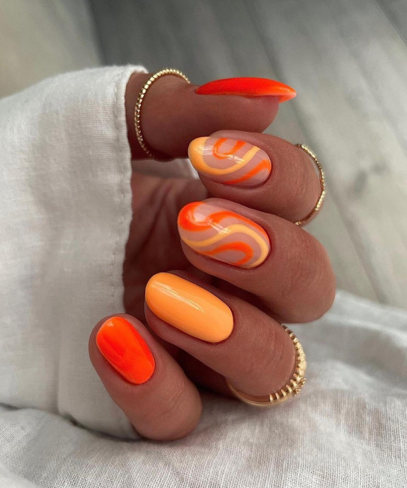 25 August Nail Ideas in 2022 — Peach and Orange Swirl Nails