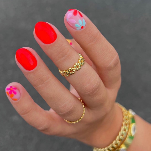 25 August Nail Ideas in 2022 — Flower and Red Short Nails