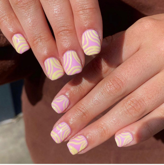 25 August Nail Ideas in 2022 — Pastel Psychedelic Short Nail Art