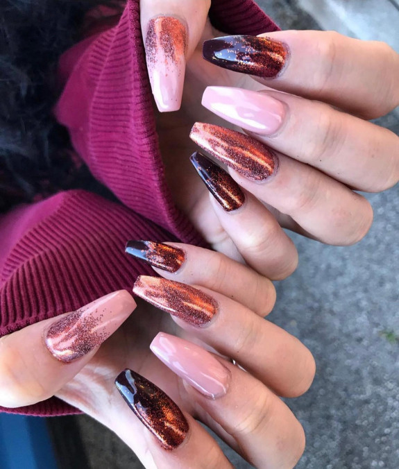 45 Earthy Autumn Nail Ideas — Shimmery Chrome Ballerina Nails