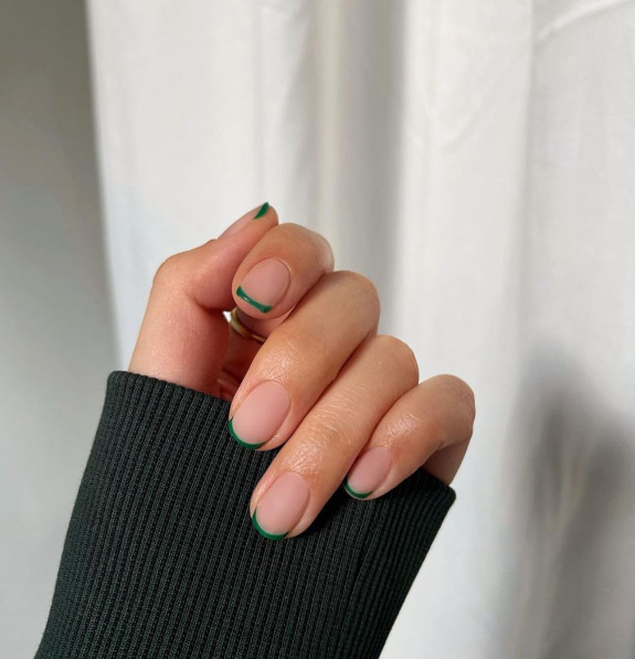 34 The Best Fall Nail Trends For 2022 — Green French Tip Nails