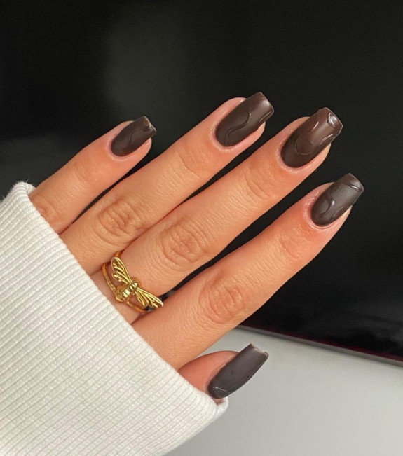 34 The Best Fall Nail Trends For 2022 — Brown Textured Nails