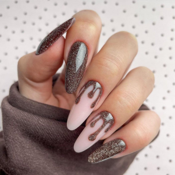 34 The Best Fall Nail Trends For 2022 — Shimmery Brown Drip Nails