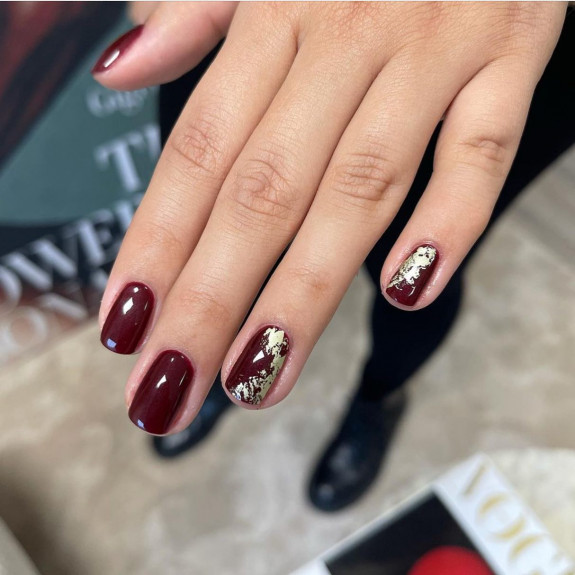 fall nail trends, fall nail art, fall nails 2022, autumn nails, autumn nails 2022, fall nail designs 2022, fall nail ideas, plaid nails, tortoiseshell nails, brown nails, popular nail colors fall 2022, autumn nail designs 2022