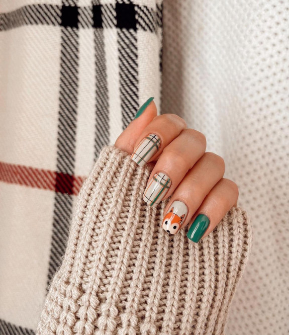 34 The Best Fall Nail Trends For 2022 — Plaid + Green + Fox Nails