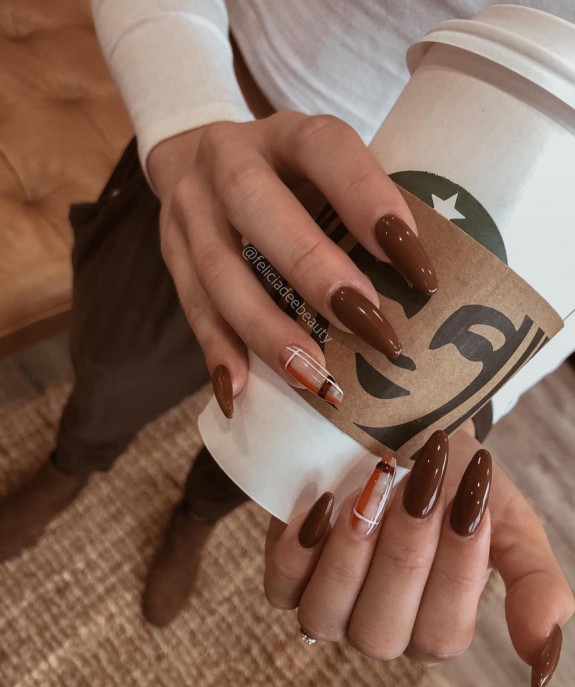 34 The Best Fall Nail Trends For 2022 — Ballerina Brown and Plaid Nails