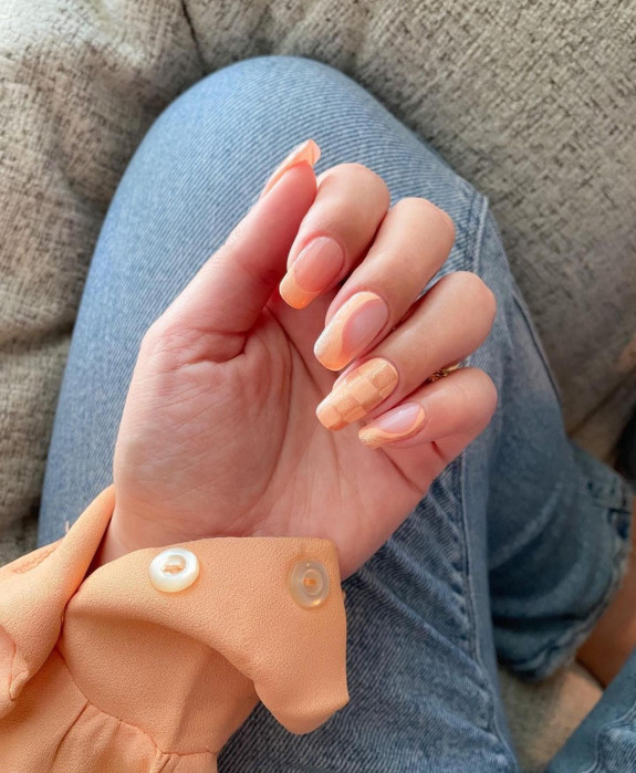 30 Cute Peach Nail Ideas — Peach Checker Nails