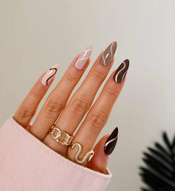 33 Best September Nails — Neutral and Brown Almond Nails