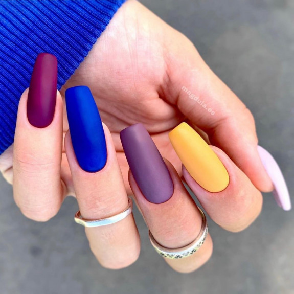 33 Best September Nails — Jewel-Toned Acrylic Nails