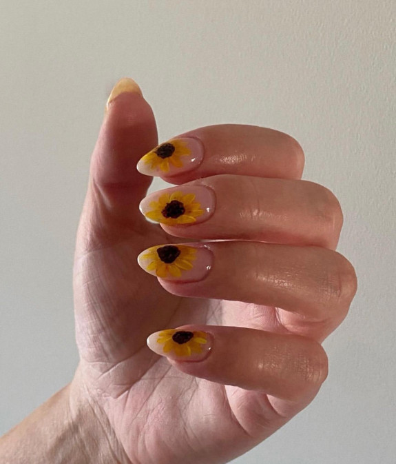 33 Best September Nails — Sunflower Sheer Nails