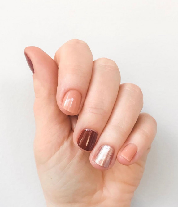 33 Best Fall Nail Colors — Neutral and Chrome Short Nails