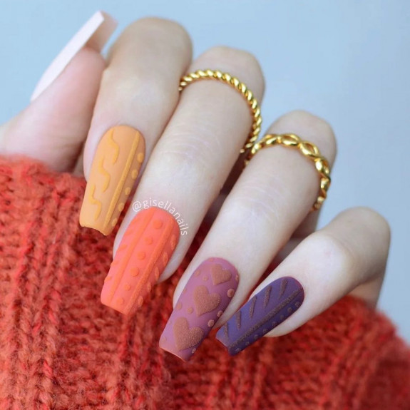 33 Best Fall Nail Colors — Shades of Brown & Glitter Swirl Nails