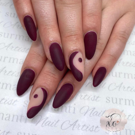 45 Gorgeous Burgundy Nails — Yin-Yang Burgundy Nails