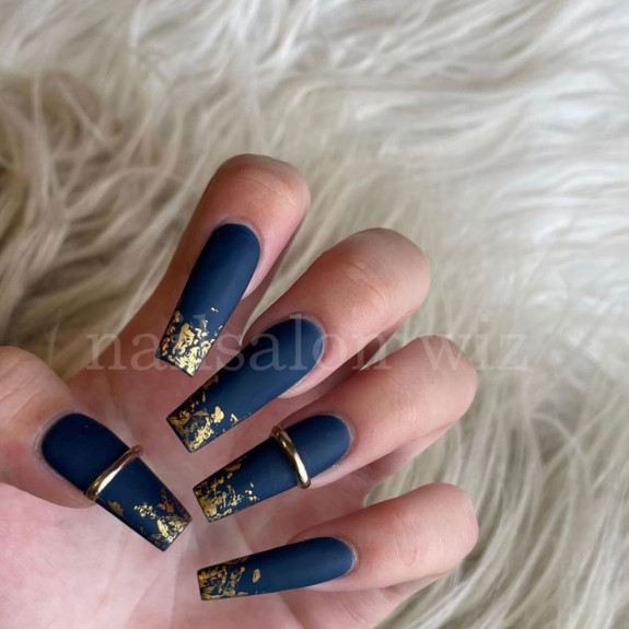 33 Best Fall Nail Colors — Matte Navy Blue Acrylic Nails