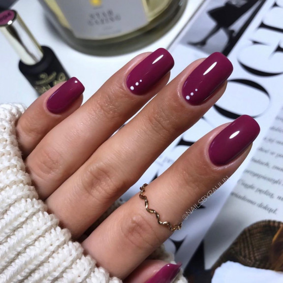 simple burgudy nails, burgundy nails with gold, burgundy nails with design, burgundy nails matte, burgundy acrylic nails, burgundy french tip nails, dark burgundy nails, burgundy nails with glitter, burgundy nails short, fall nails 2022, autumn nails 2022, burgundy nails, coffin, burgundy nails 2022