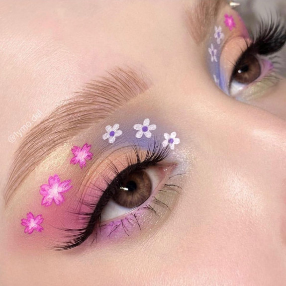 35 Eyeshadow Makeup Looks — Gradient Flower Eye Makeup