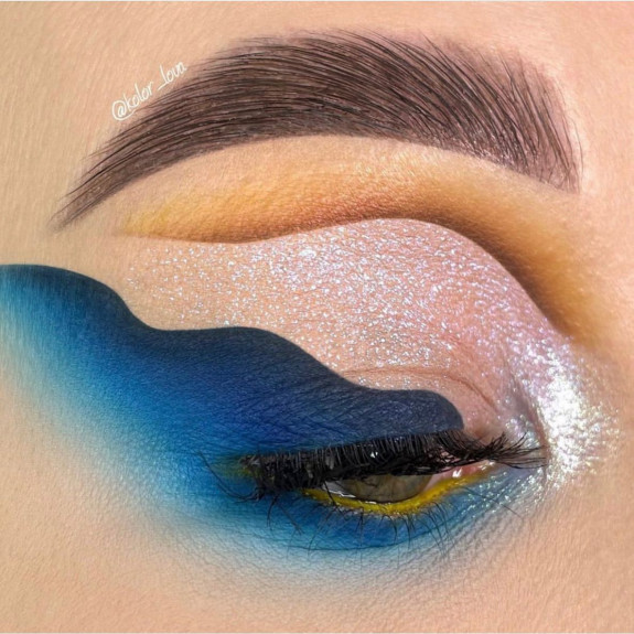 35 Eyeshadow Makeup Looks — Dark Blue and Nude Cut Crease Makeup