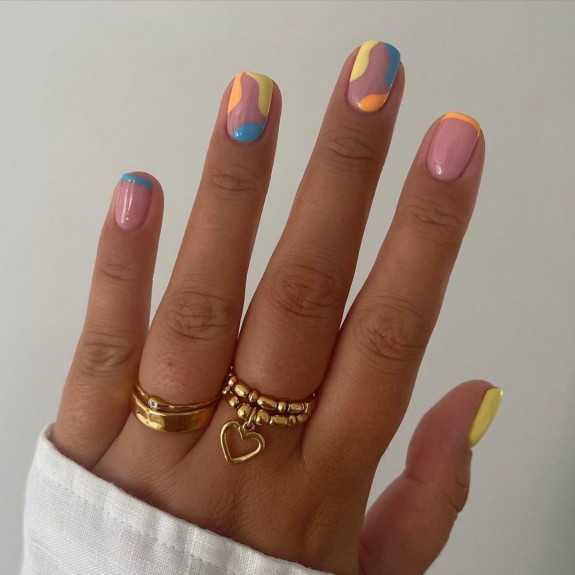 43 Late Summer Nails — Yellow and Blue Negative Space Short Nails