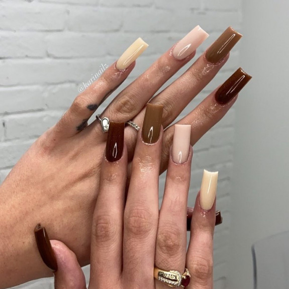 77 Trendiest Fall Nails To Compliment Your Fall Outfits — Gradient Brown Toned Acrylic Nails