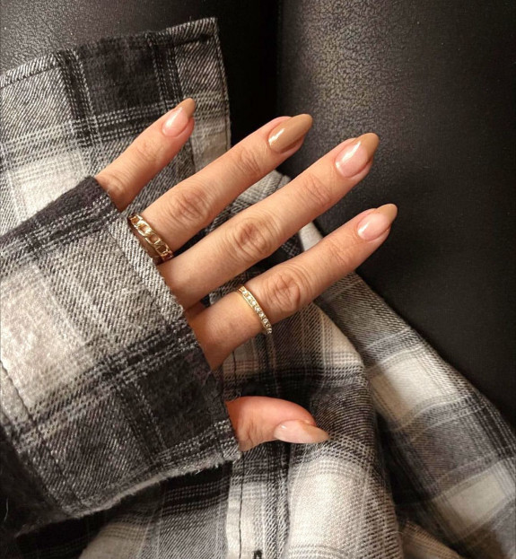 77 Trendiest Fall Nails To Compliment Your Fall Outfits — Cocoa Colored French Tip Nails