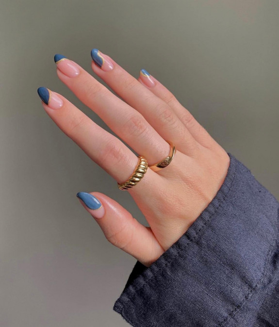 77 Trendiest Fall Nails To Compliment Your Fall Outfits — Blue Grey Abstract Tip Nails