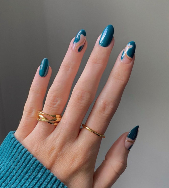 77 Trendiest Fall Nails To Compliment Your Fall Outfits — Teal Abstract Nails