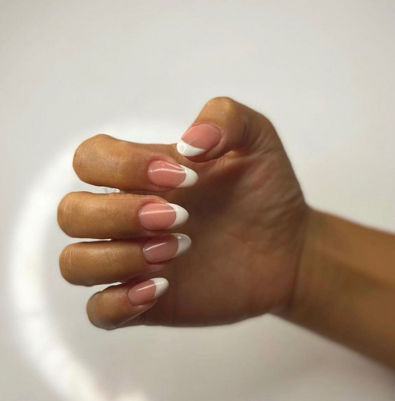 50 Cute French Tip Nails To Try in 2022 — Clean, Simple French Almond Nails