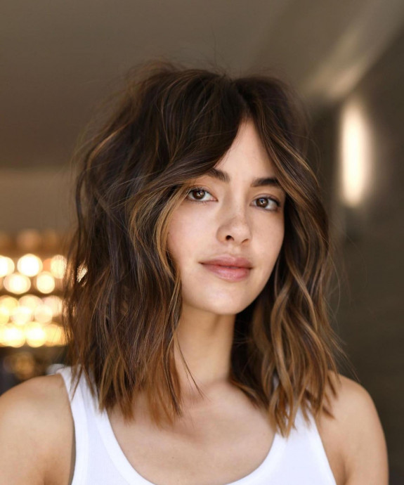 45 Flattering Long Bob Haircuts — Messy Lob Caramel Highlights