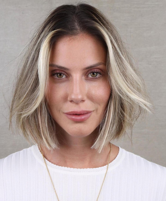 45 Flattering Long Bob Haircuts — Dark Root Blonde Lob Haircut