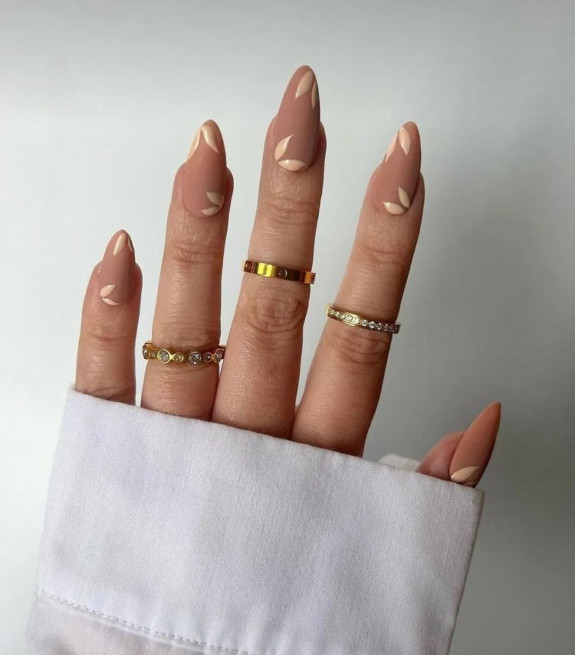 40 Nail Designs For Fall 2022 — Neutral Matte Fall Nails