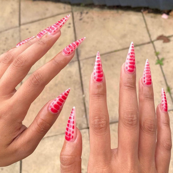 31 Best Crocodile Nail Designs — Red Croc Skin Stiletto Nails